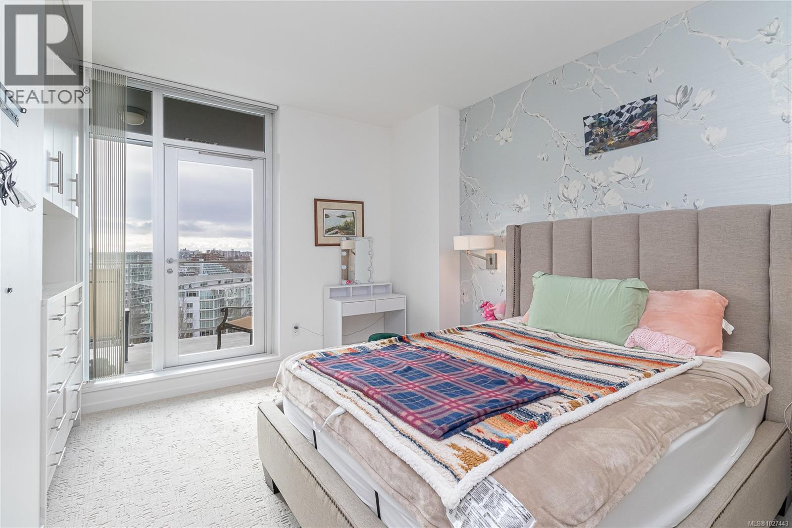 606 100 Saghalie Rd, Victoria