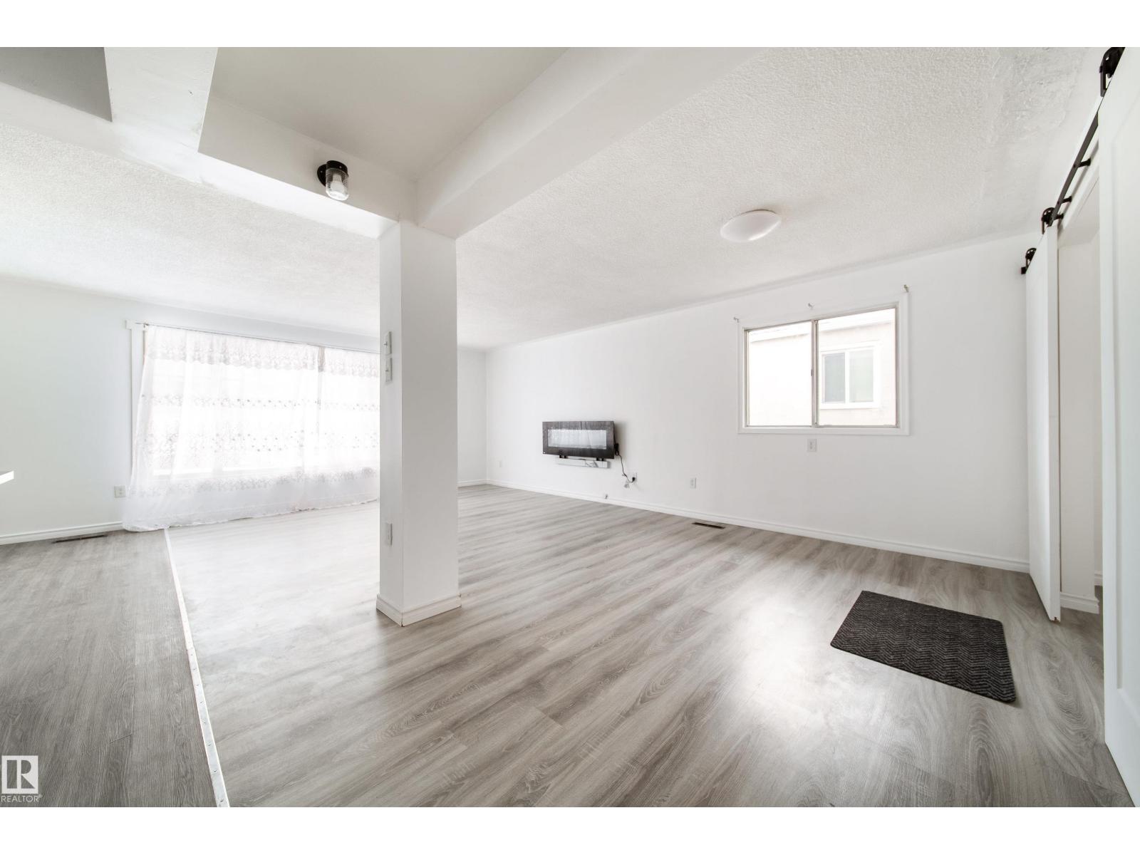 11430 81 ST NW - 9