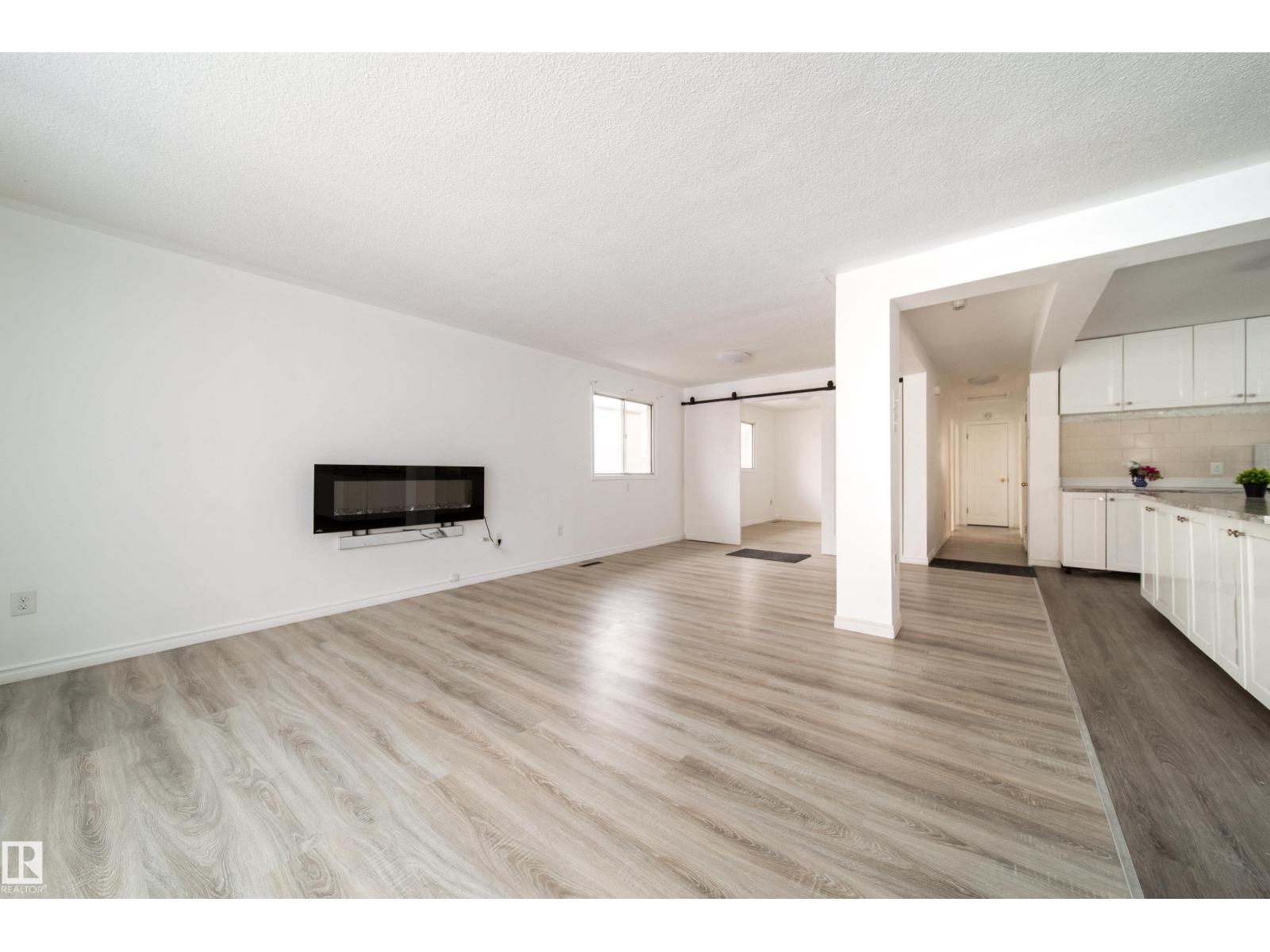 11430 81 ST NW - 6