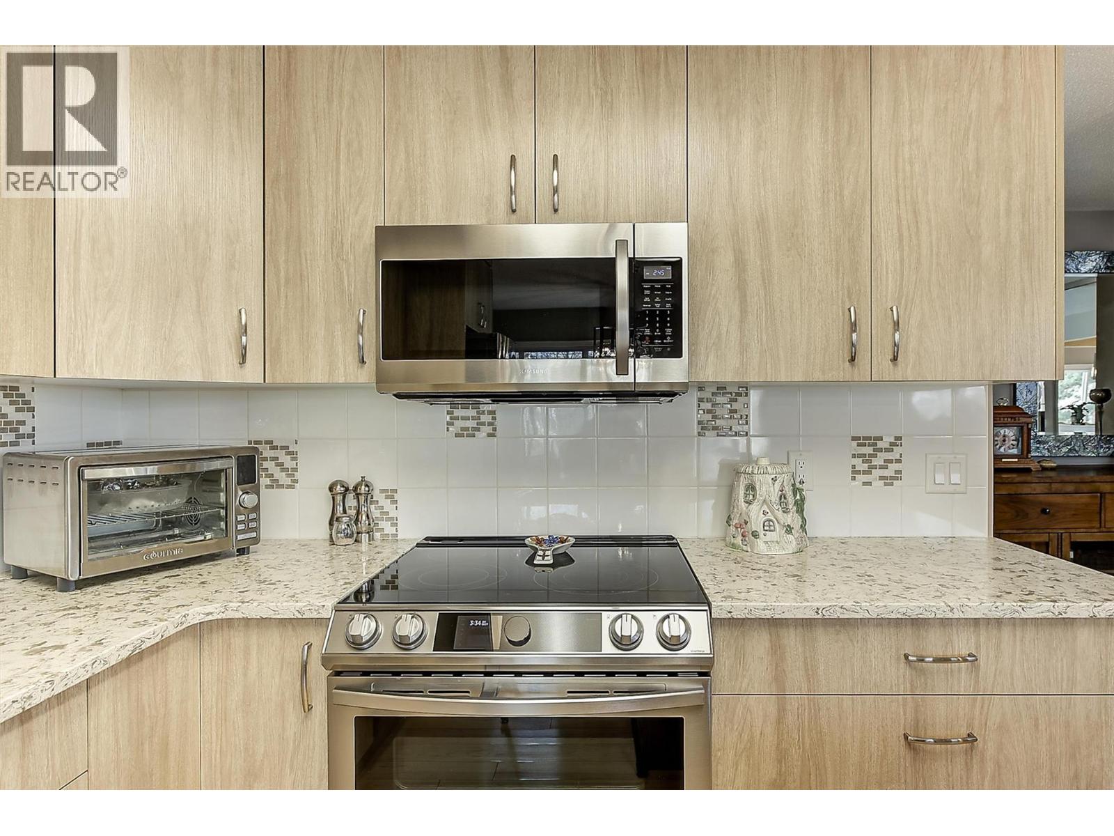 1249 Pacific Avenue Unit# 203, Kelowna