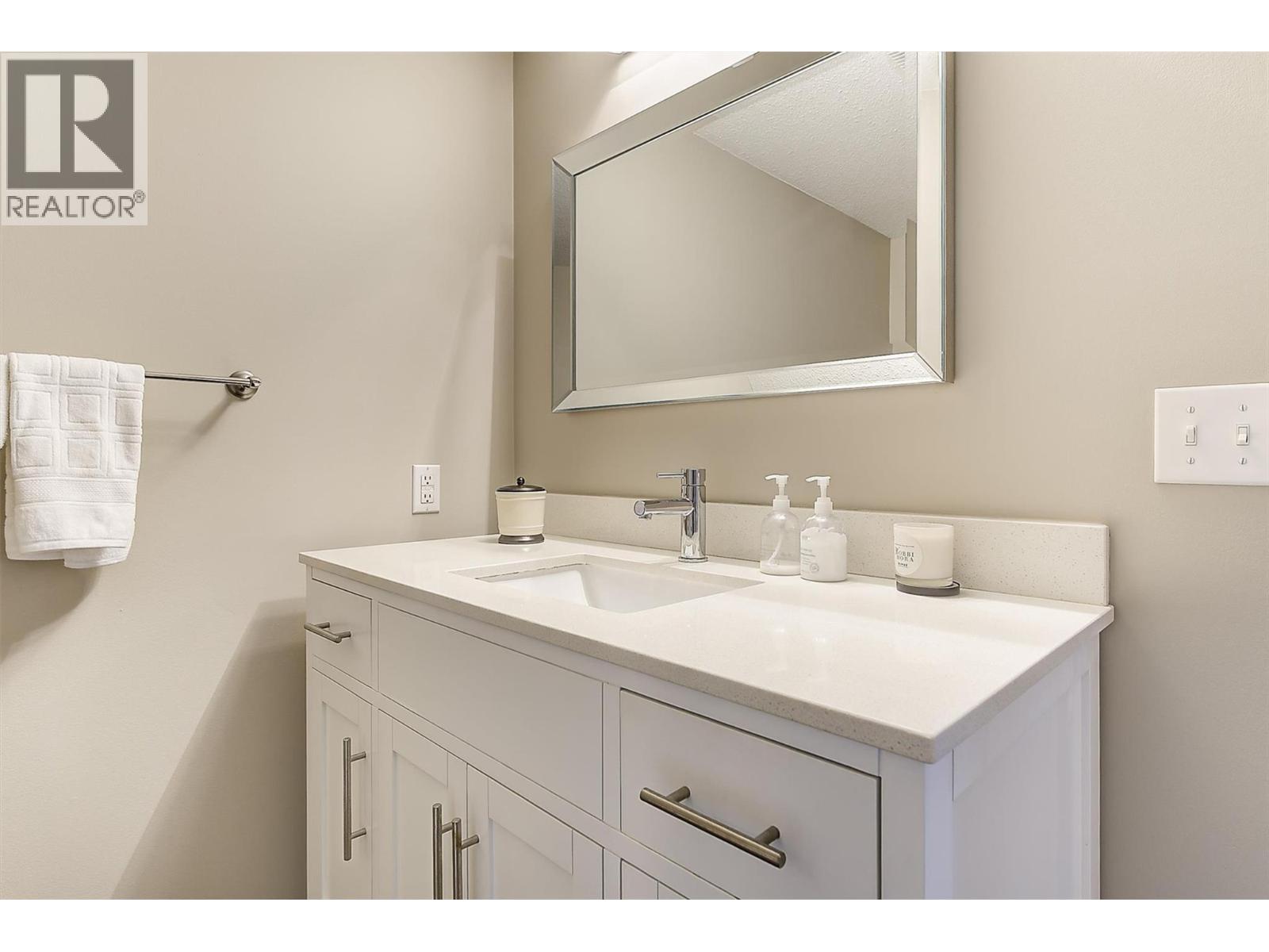 1249 Pacific Avenue Unit# 203, Kelowna