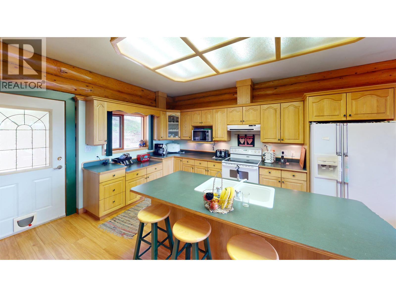 6344 HIGHLAND CRESCENT - 11