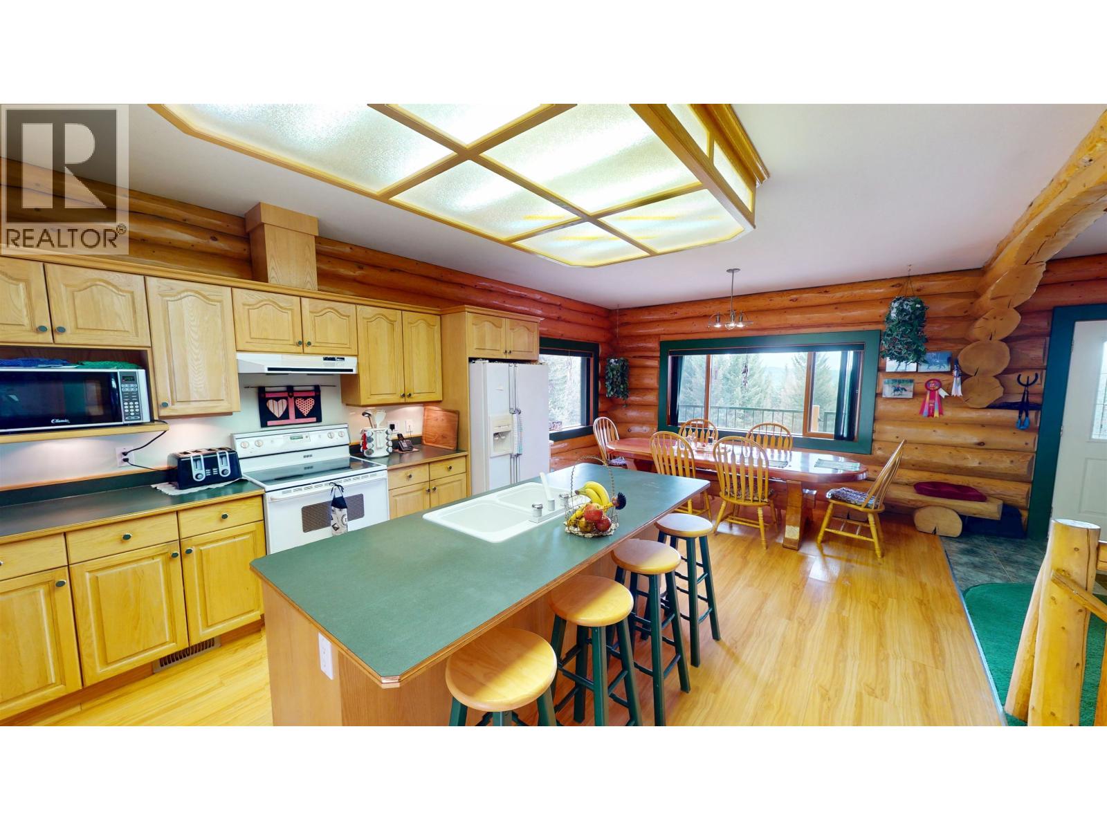 6344 HIGHLAND CRESCENT - 12