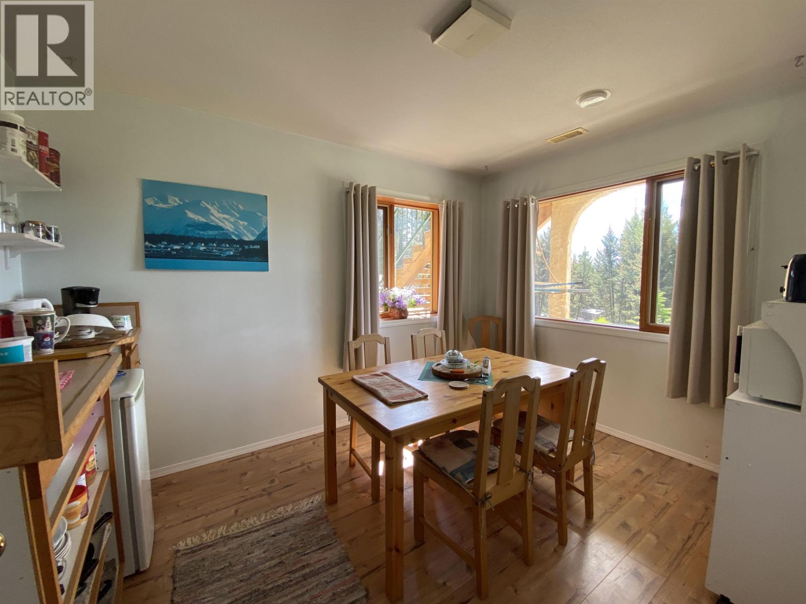 6344 HIGHLAND CRESCENT - 24