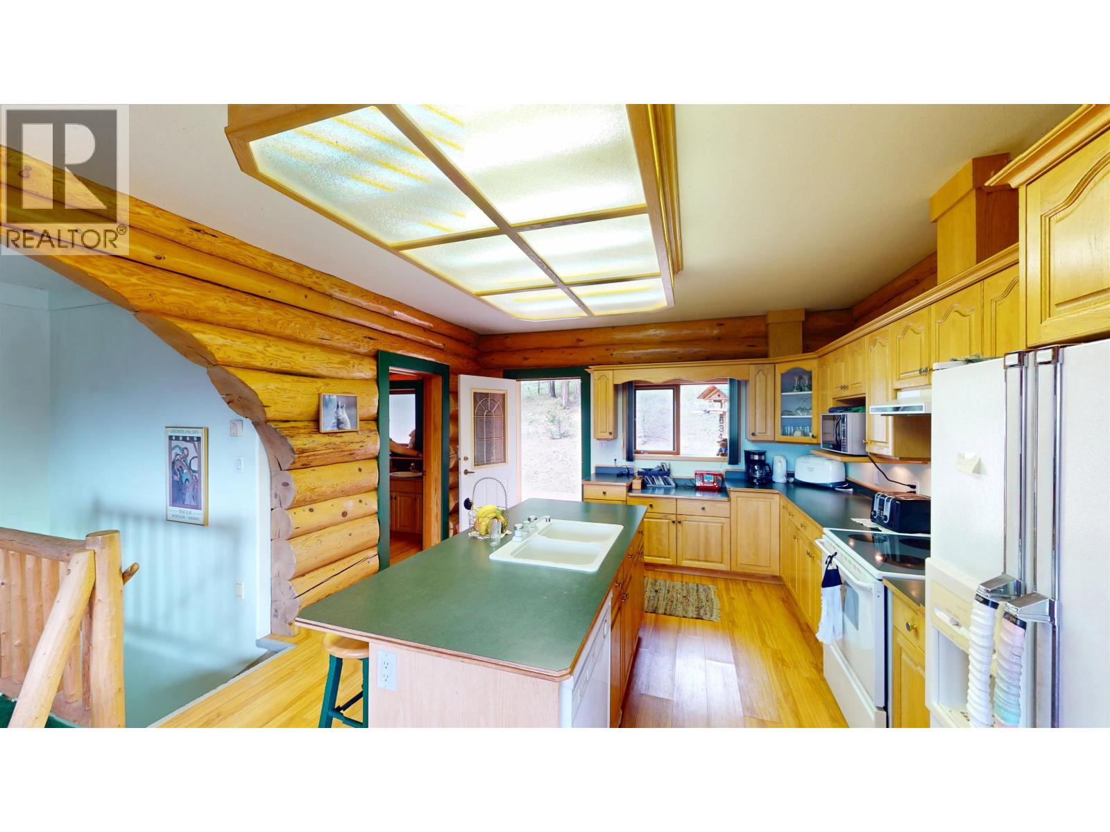 6344 HIGHLAND CRESCENT - 6