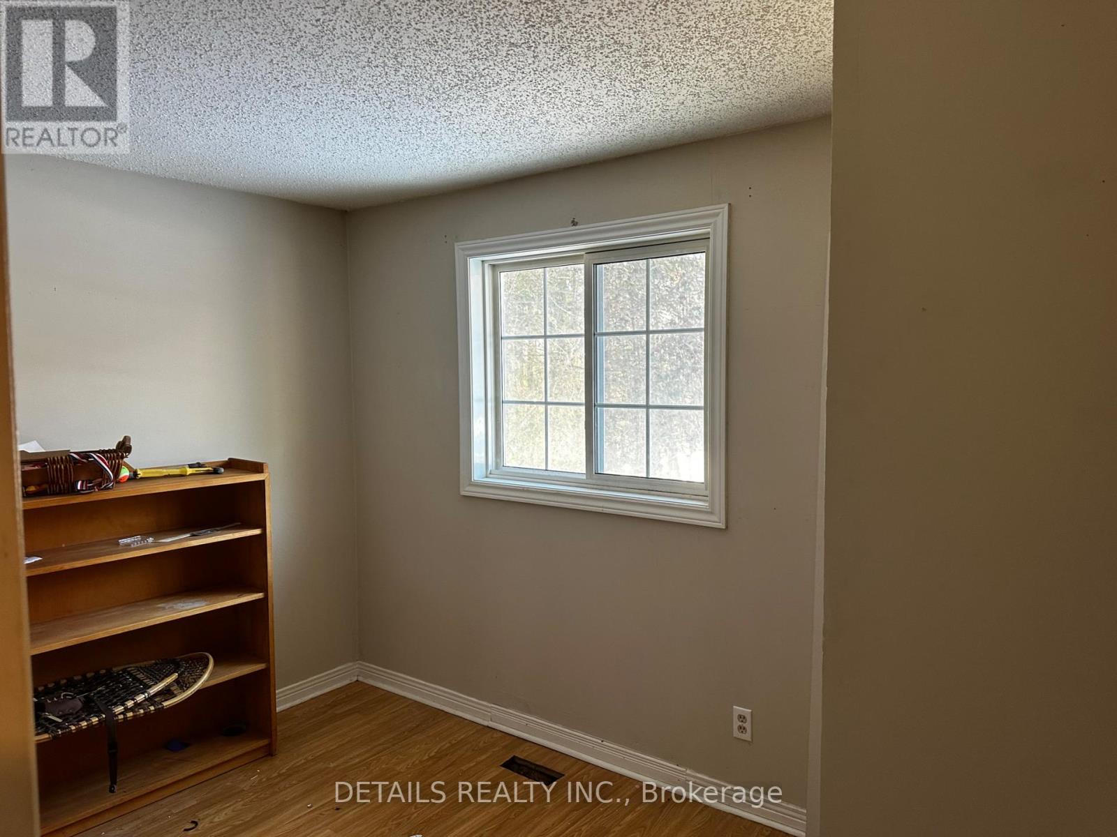 2208 FITZROY STREET N - 14