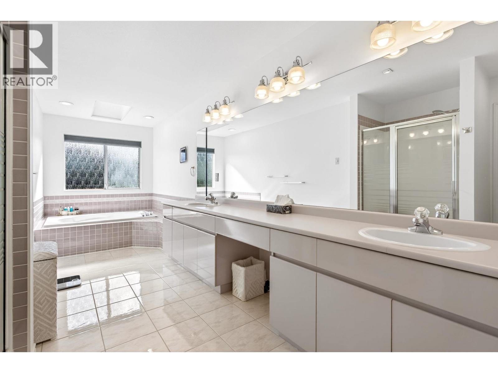 15 788 CITADEL DRIVE — photo 22