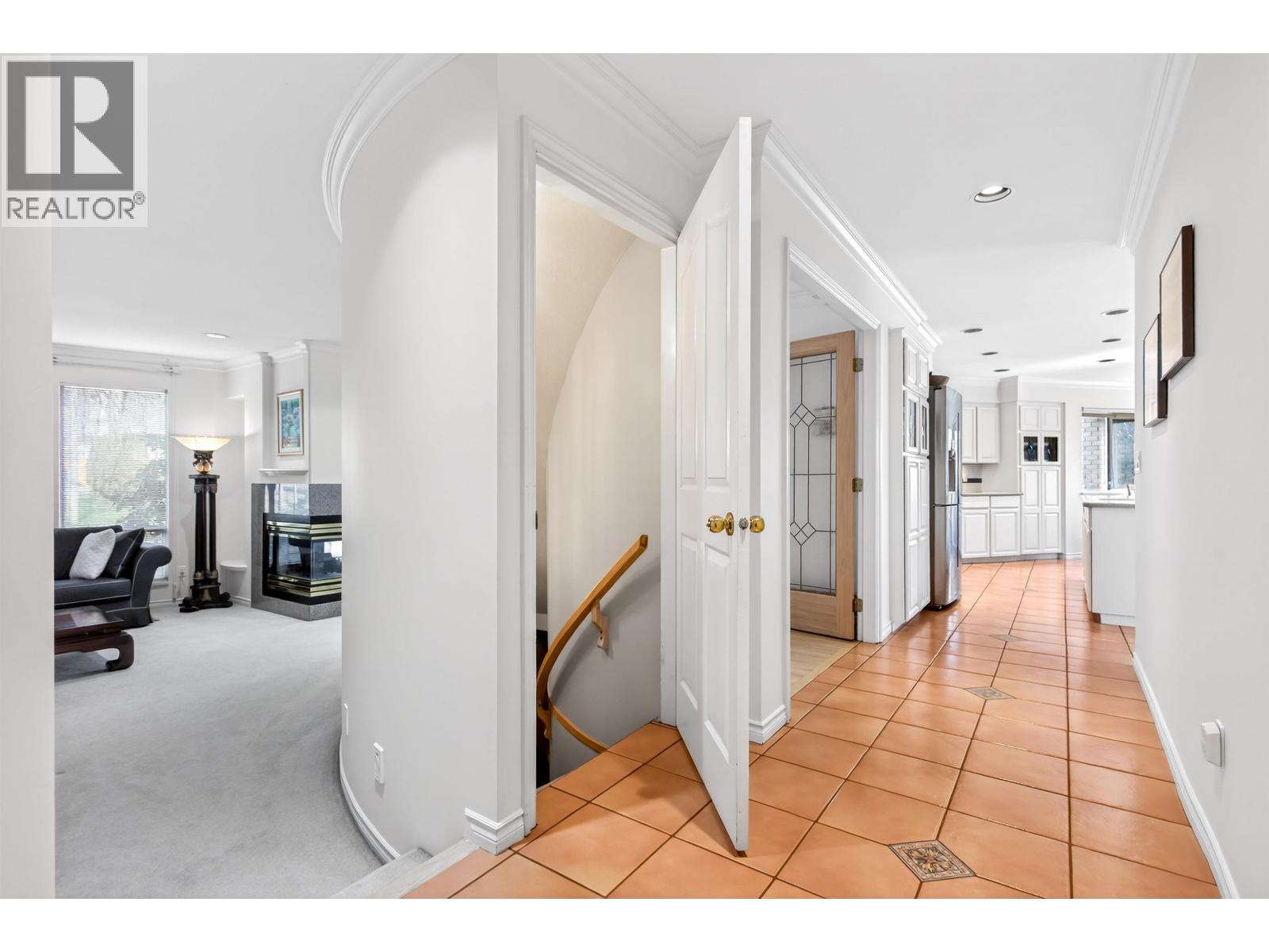 15 788 CITADEL DRIVE — photo 28