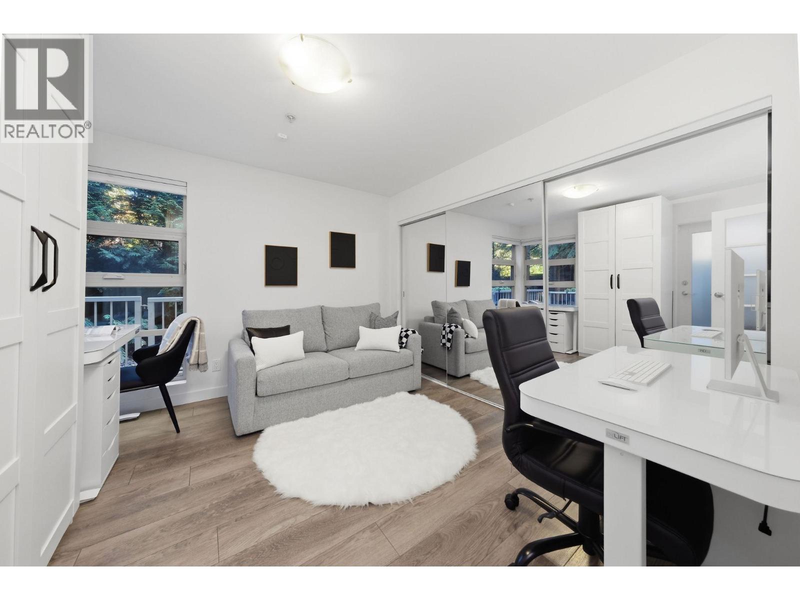 105 2832 CAPILANO ROAD, North Vancouver