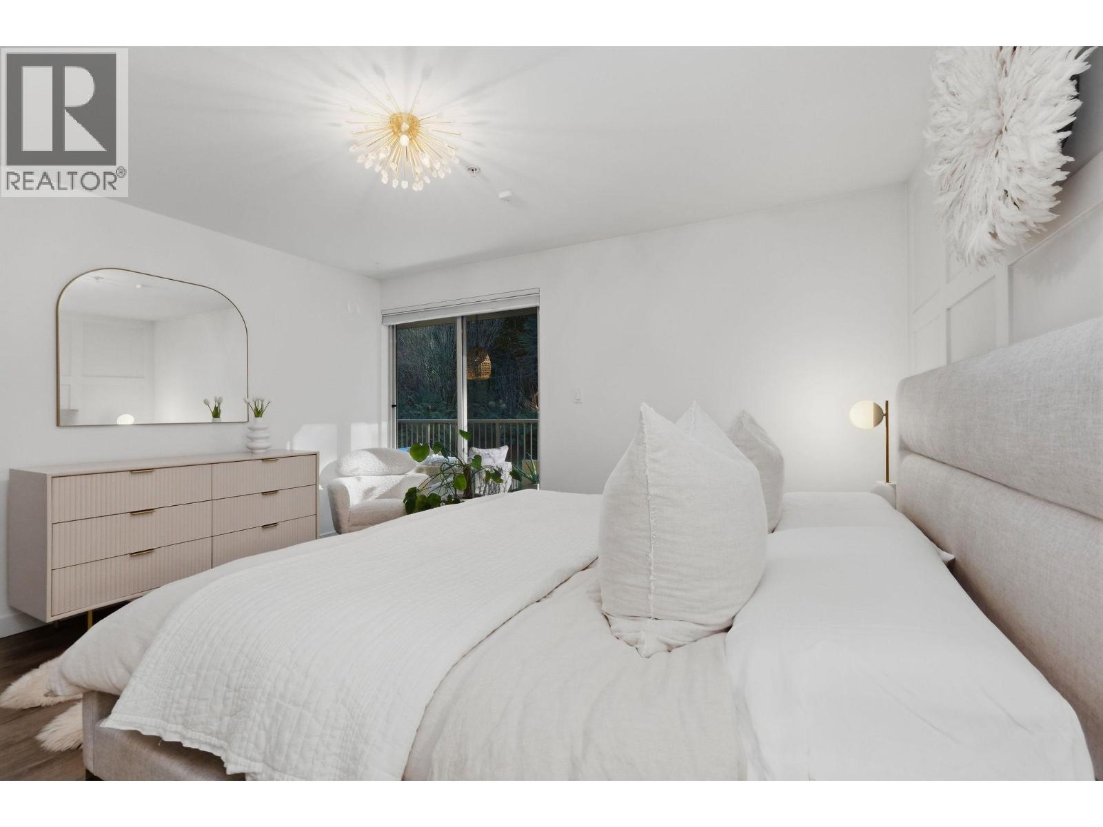 105 2832 CAPILANO ROAD, North Vancouver