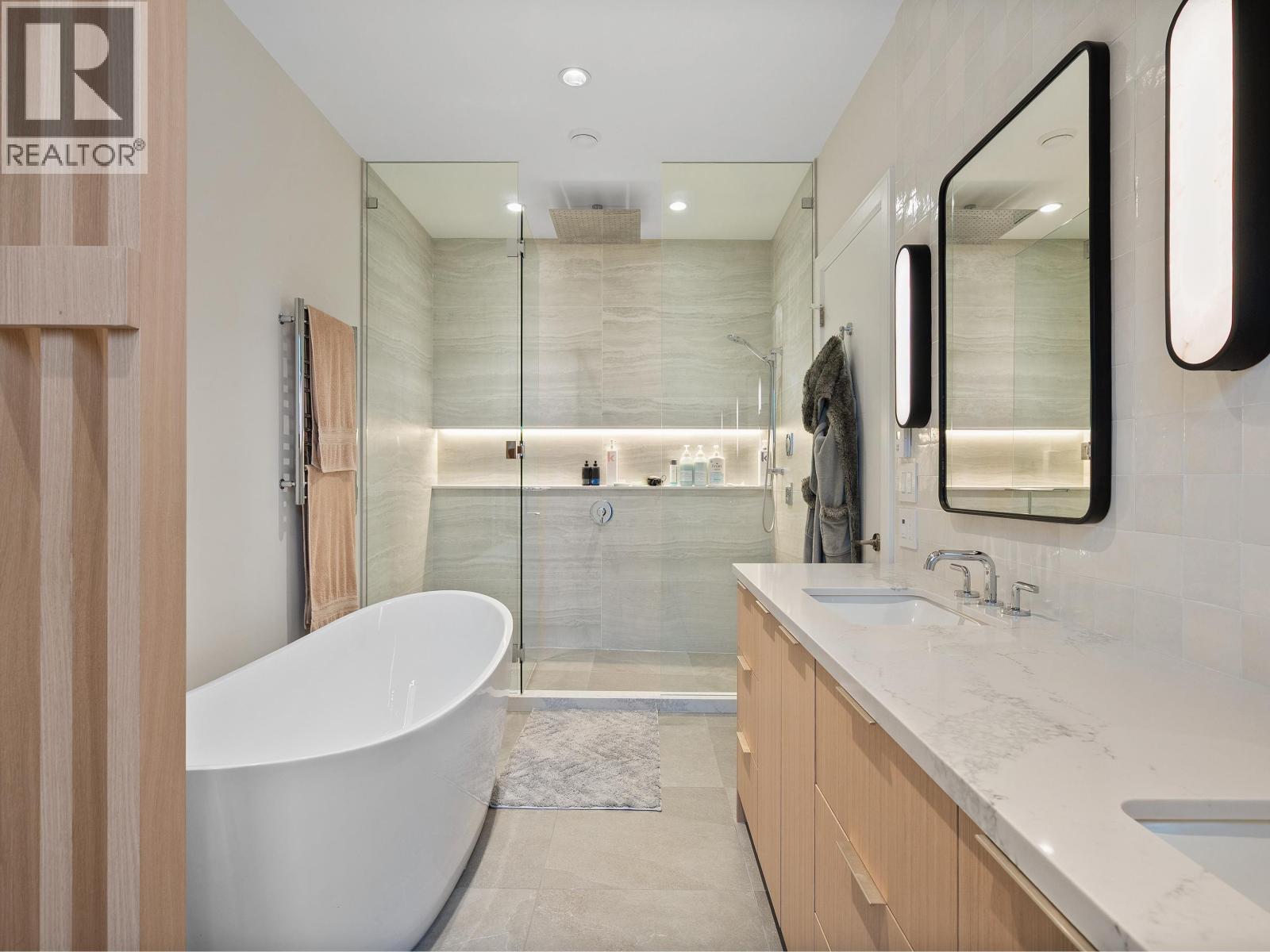 1295 DUCHESS AVENUE, West Vancouver