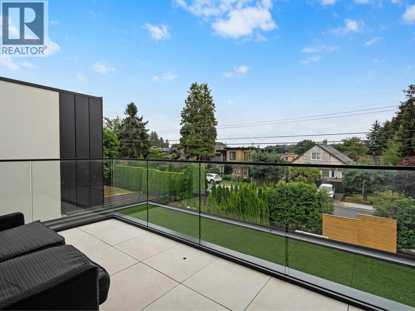 1295 DUCHESS AVENUE, West Vancouver