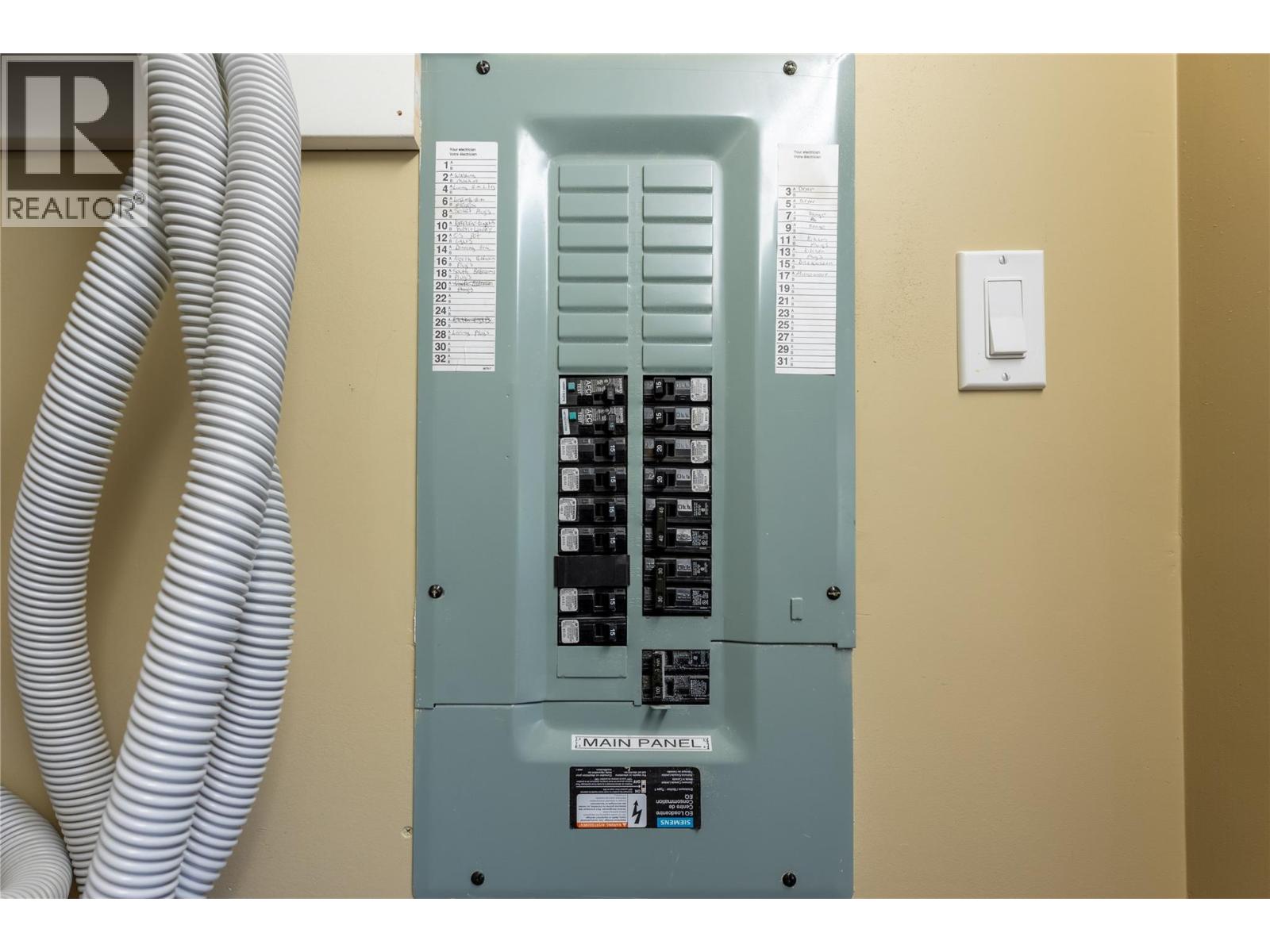  8738 Squilax Anglemont Road, St. Ives