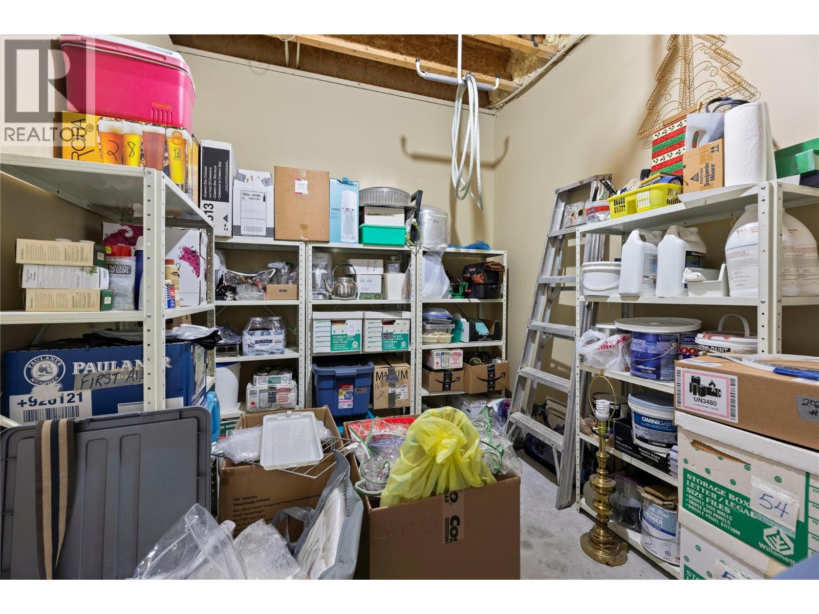  8738 Squilax Anglemont Road, St. Ives