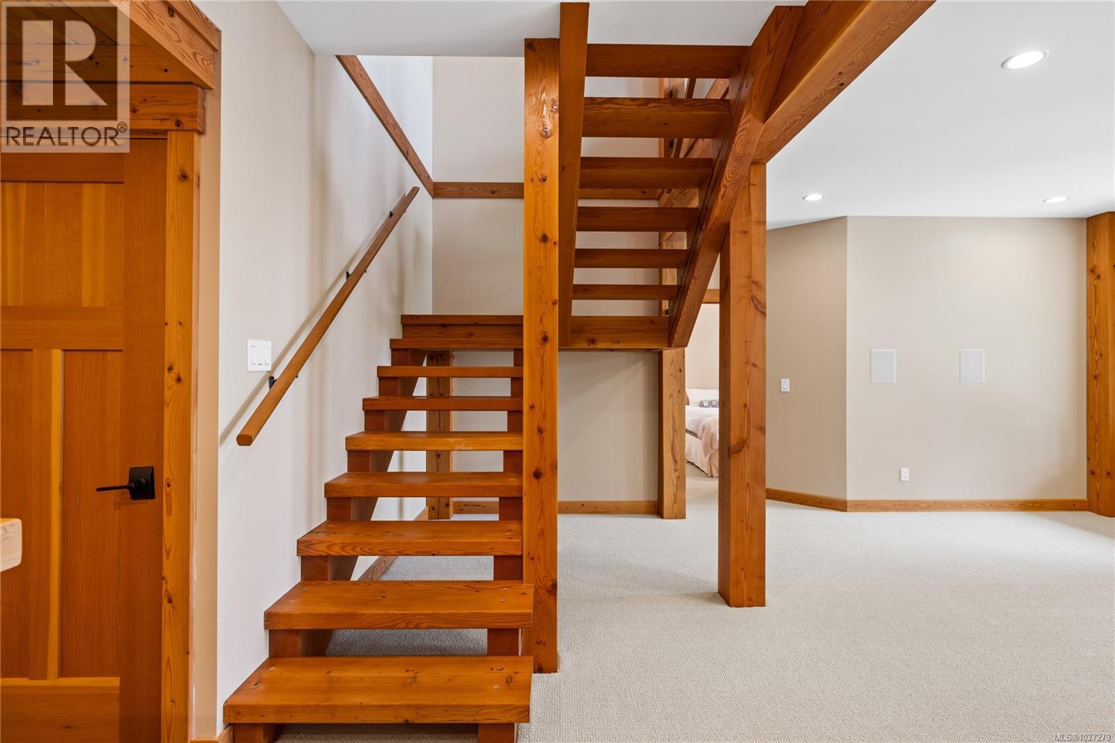 144 SUNRISE POINT RD - 81