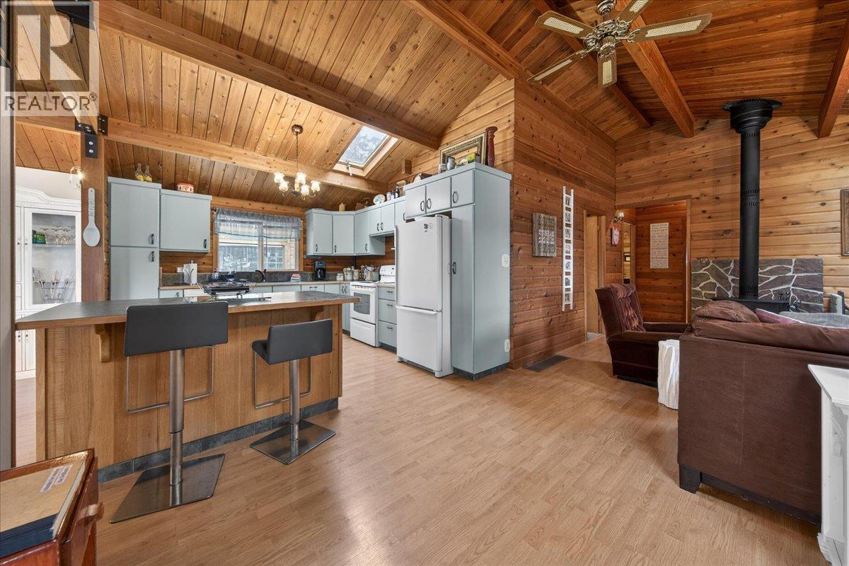 5024 Hot Springs Road, Fairmont Hot Springs