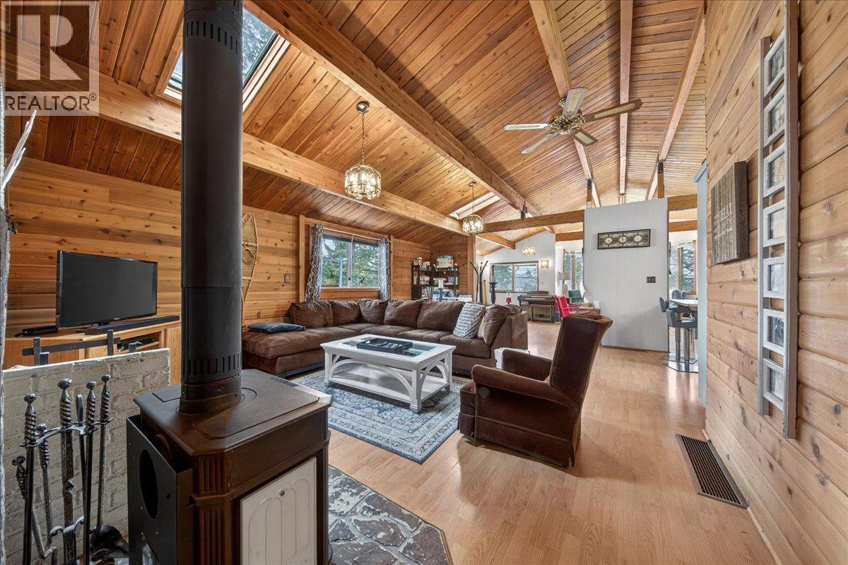 5024 Hot Springs Road, Fairmont Hot Springs