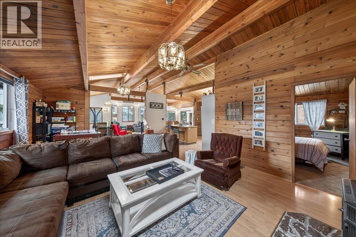 5024 Hot Springs Road, Fairmont Hot Springs