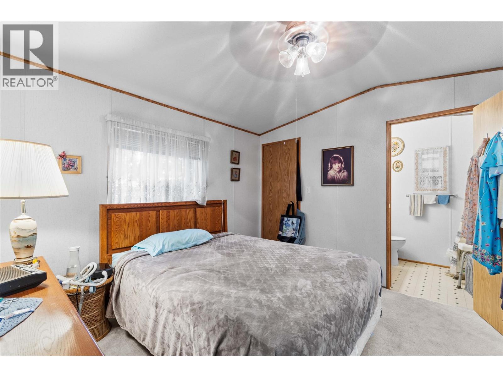 #2 5161 63 Avenue NE - 21