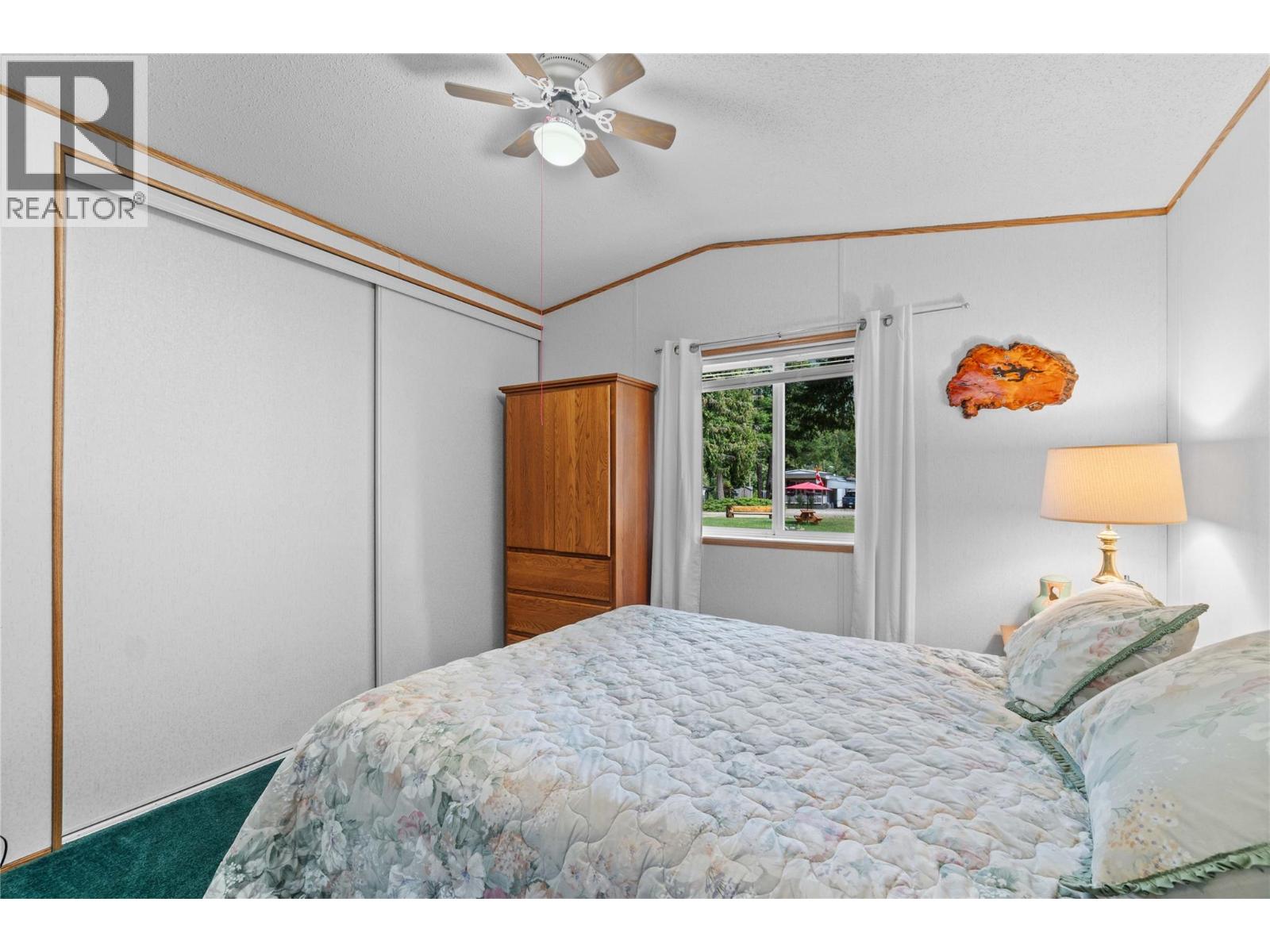 #2 5161 63 Avenue NE - 8