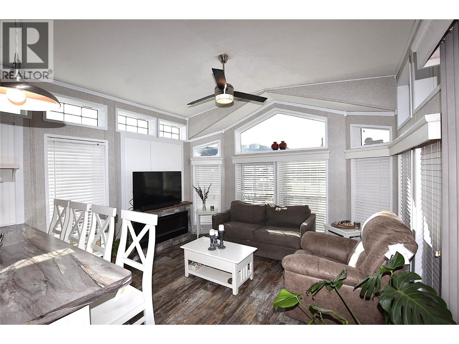 65 Antoine Unit# 5, Vernon