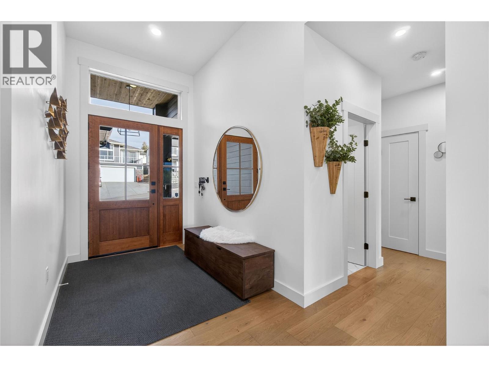 1621 9 Street SE, Salmon Arm