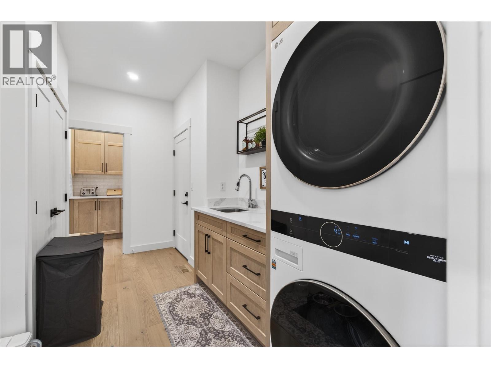 1621 9 Street SE, Salmon Arm