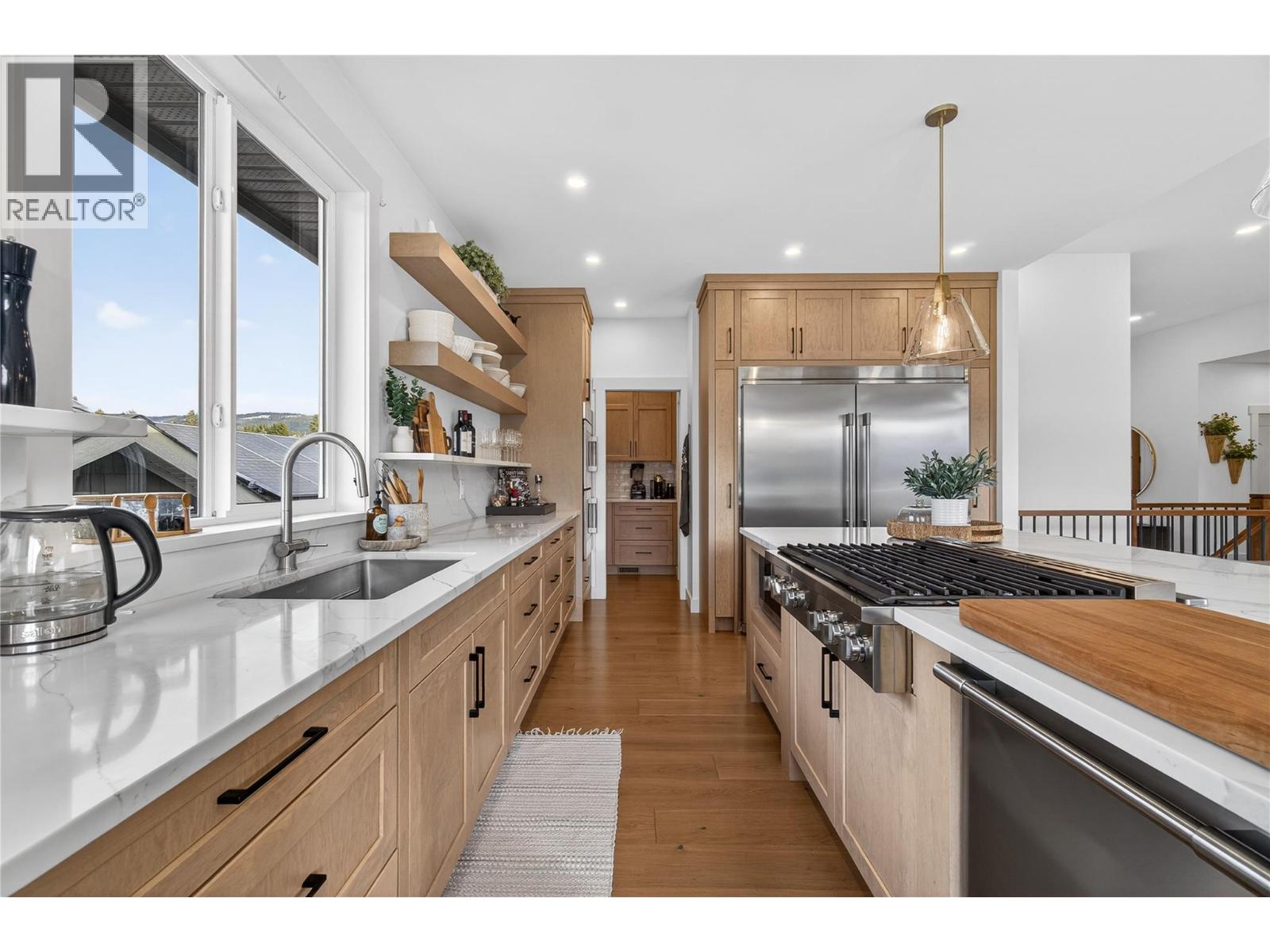 1621 9 Street SE, Salmon Arm