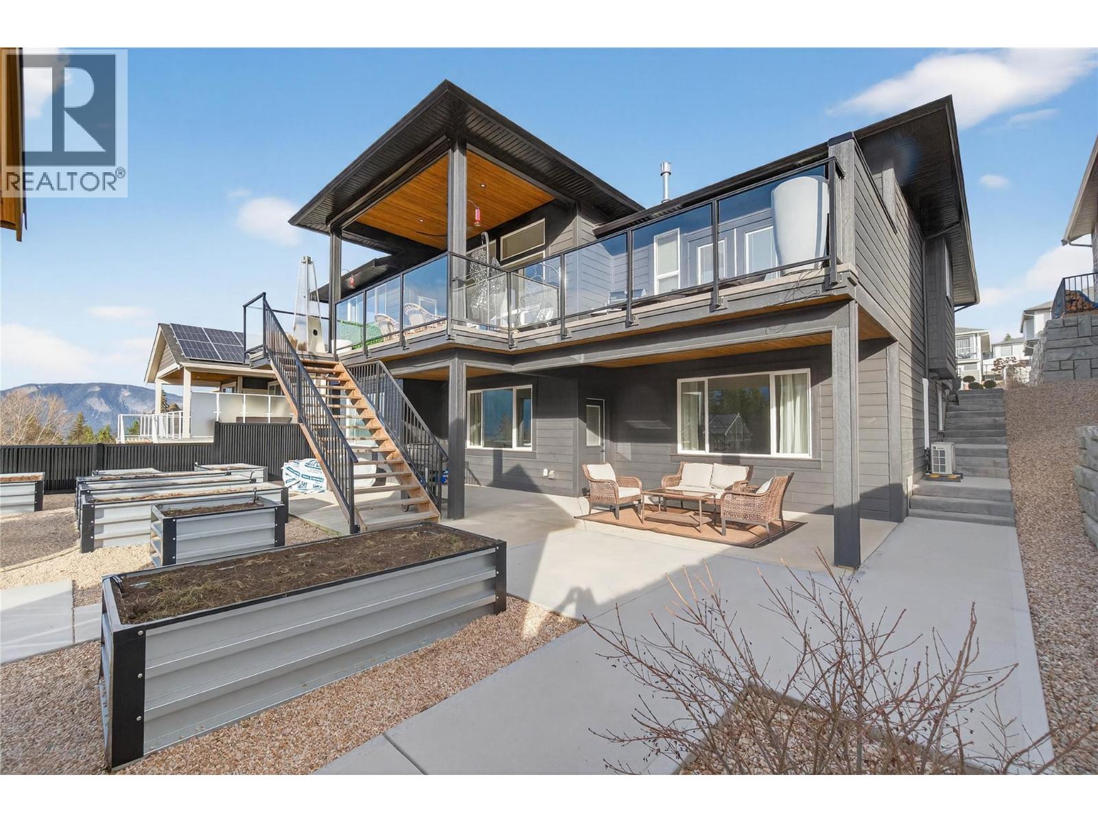 1621 9 Street SE, Salmon Arm