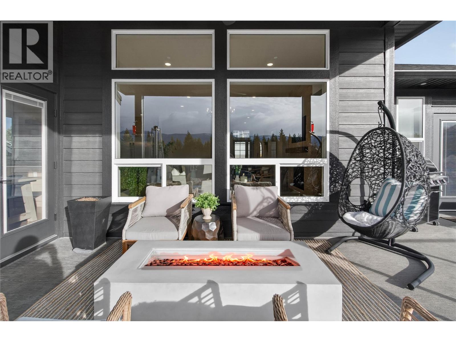 1621 9 Street SE, Salmon Arm