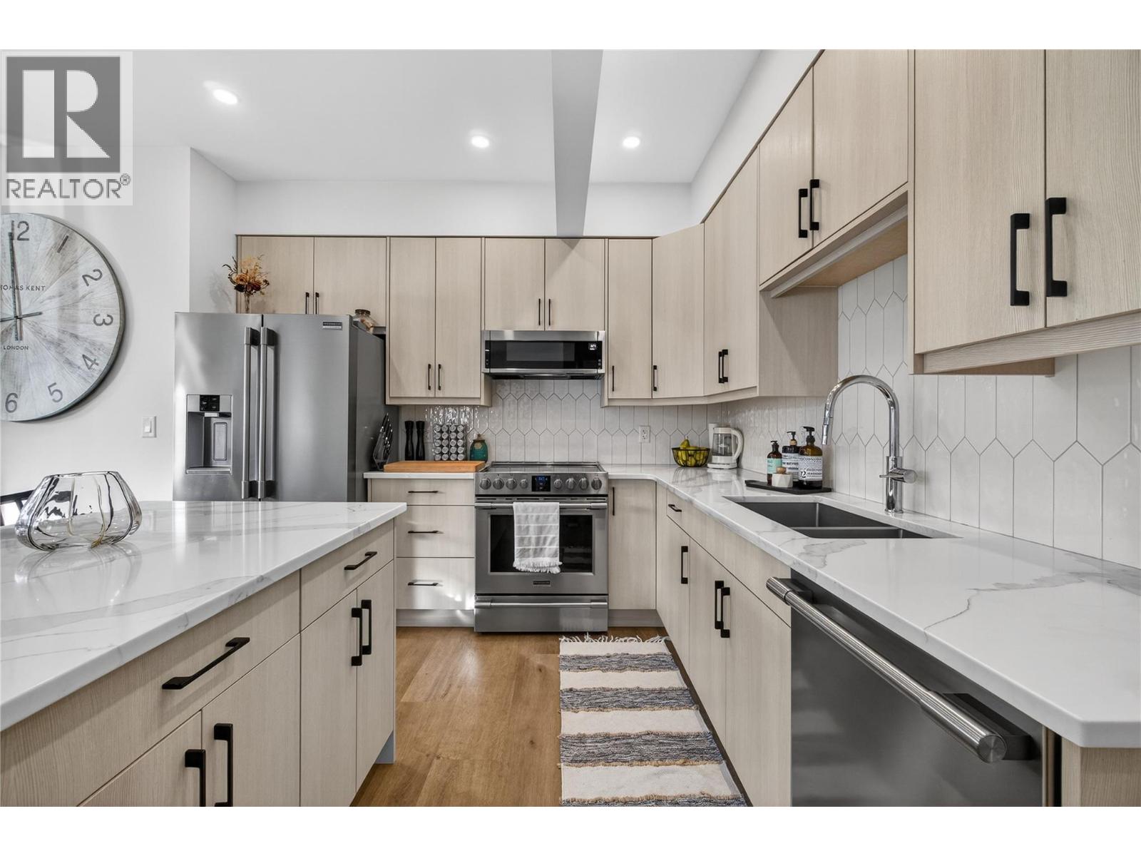 1621 9 Street SE, Salmon Arm