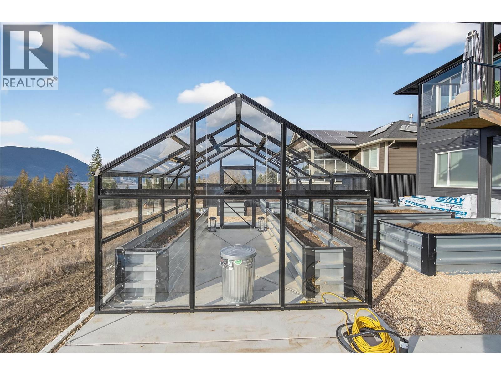 1621 9 Street SE, Salmon Arm