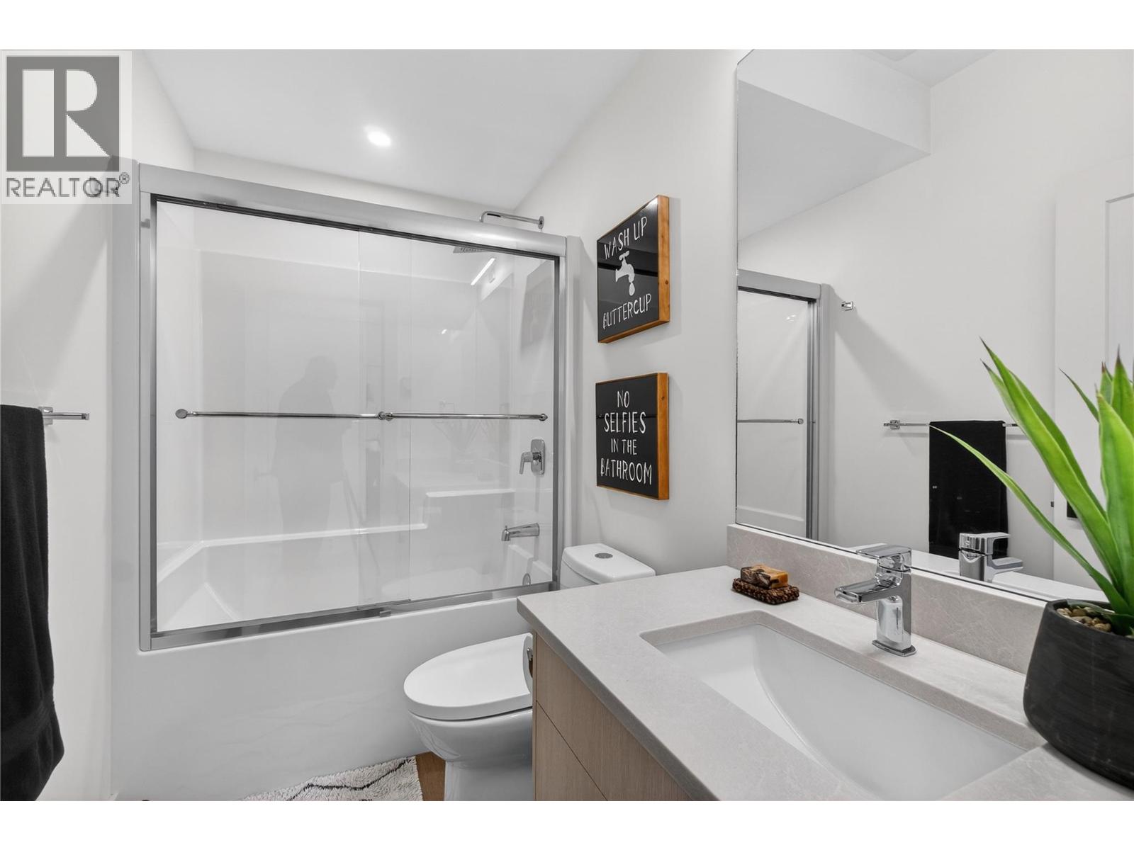 1621 9 Street SE, Salmon Arm