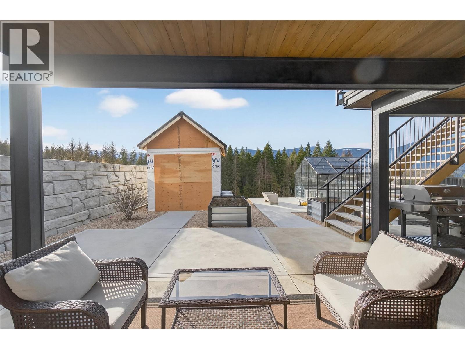 1621 9 Street SE, Salmon Arm