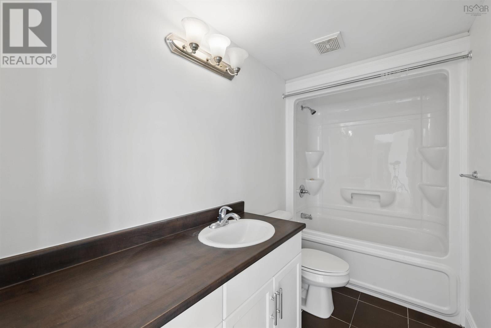 Property 25 of 32 of 707 60 Walter Havill Drive