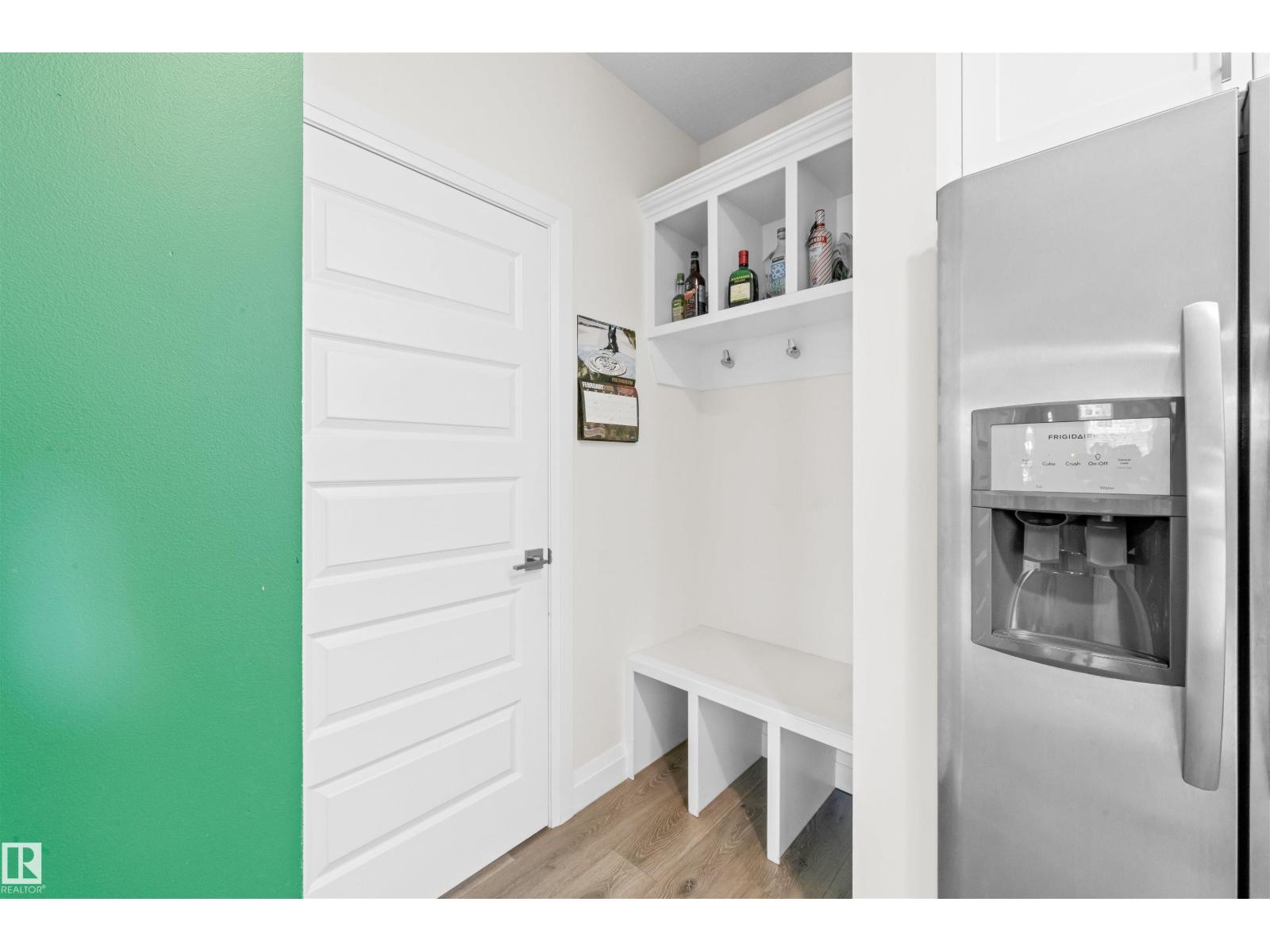 389 Charlesworth DR SW SW - 9