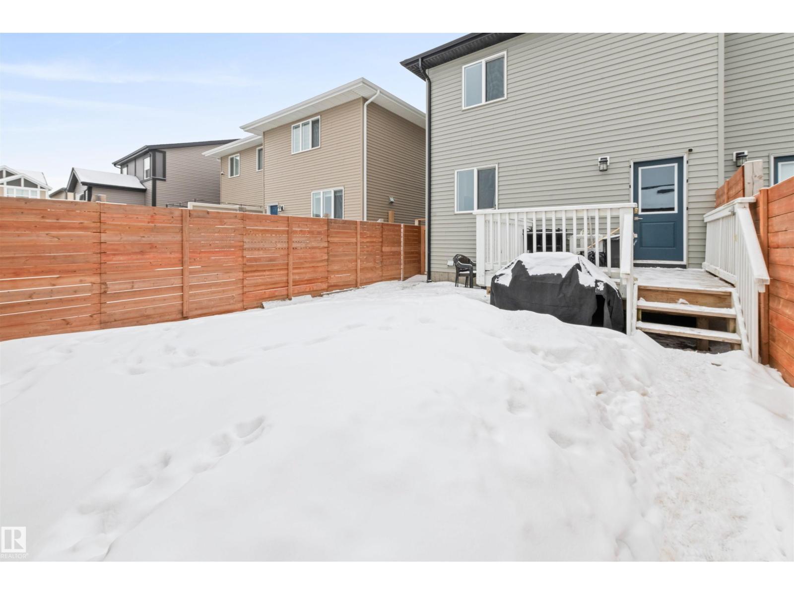 389 Charlesworth DR SW SW - 33