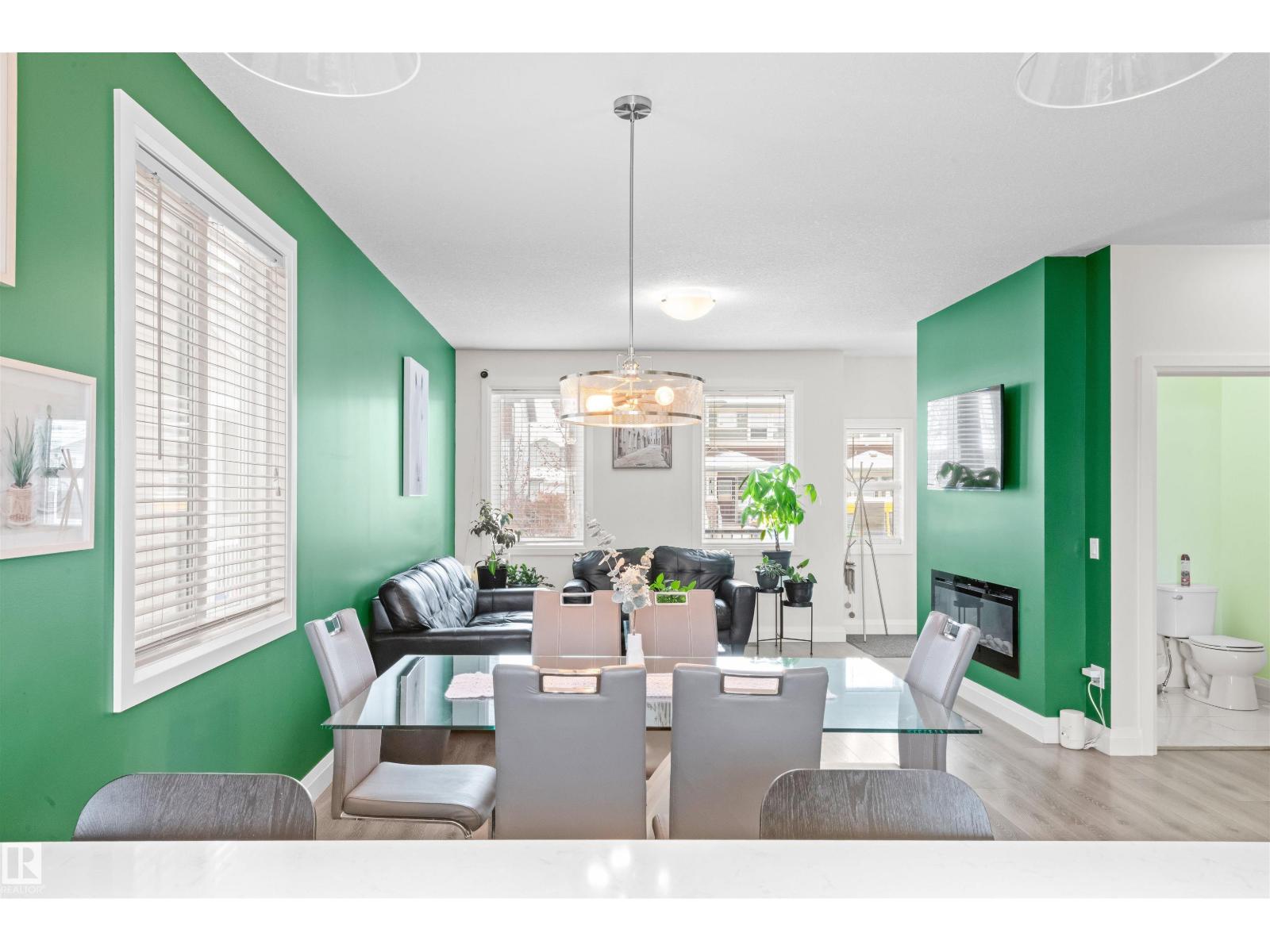 389 Charlesworth DR SW SW - 7
