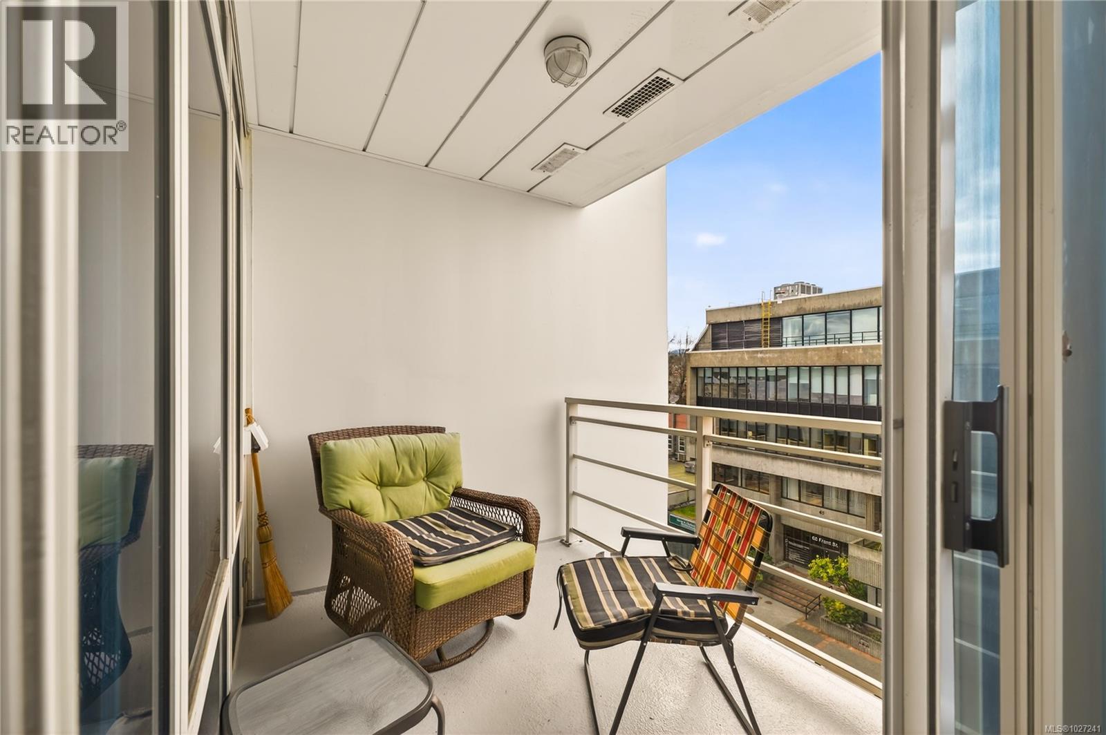 503 38 Front St, Nanaimo