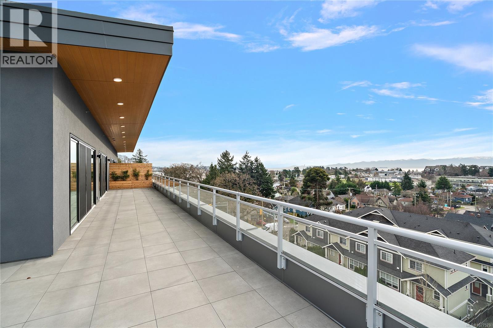 501 1102 Esquimalt Road, Esquimalt