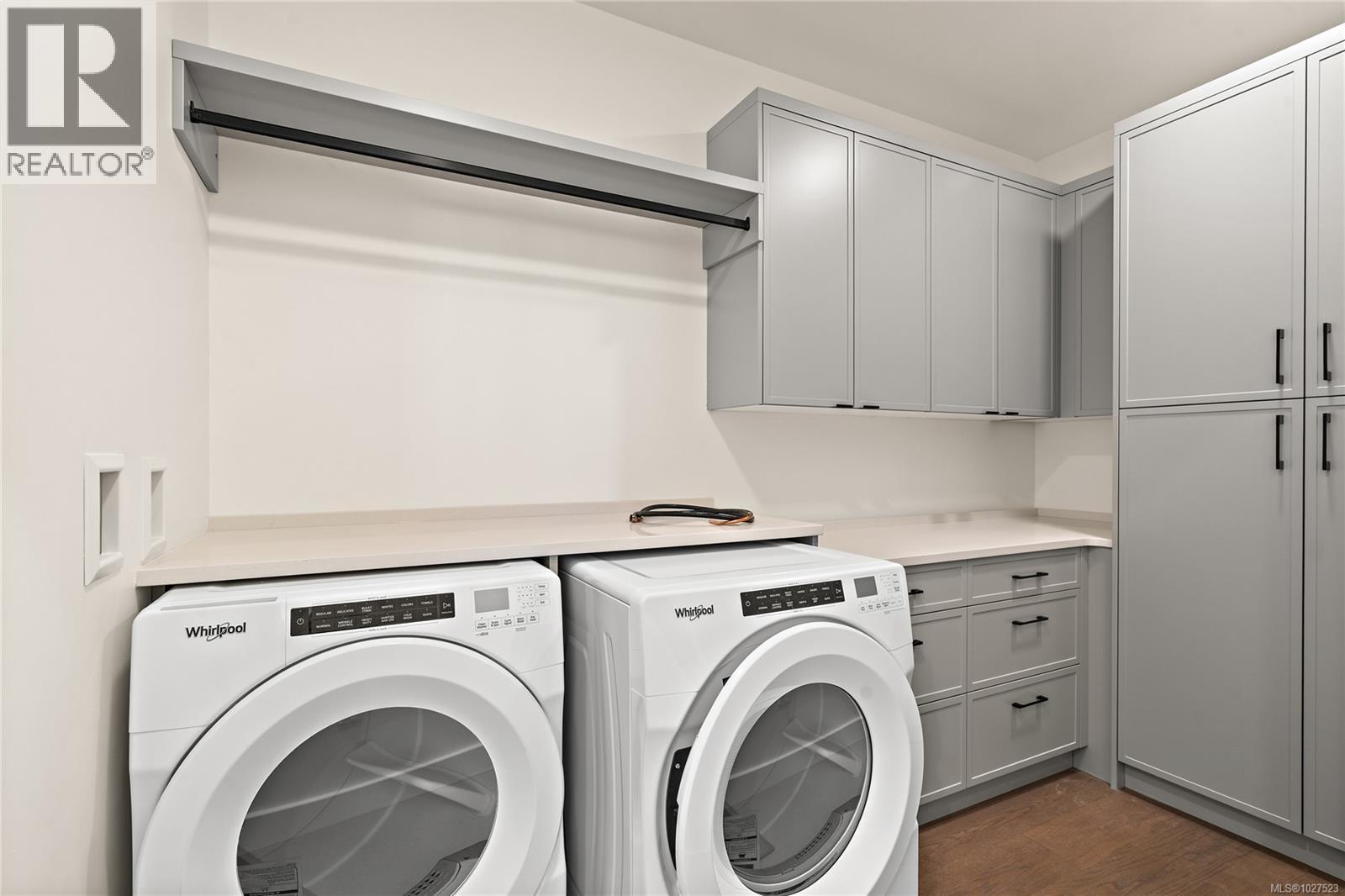 501 1102 Esquimalt Road, Esquimalt