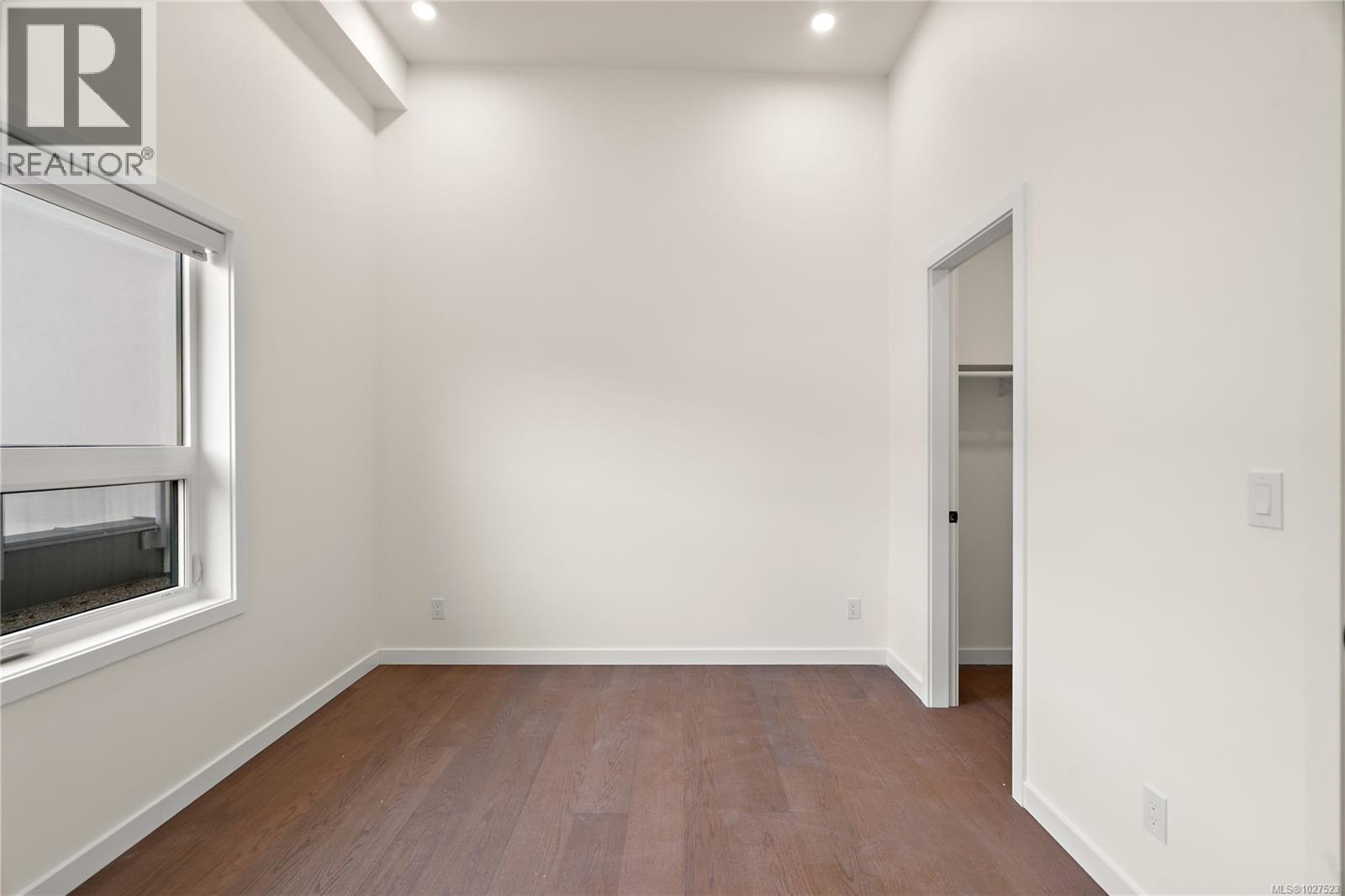 501 1102 Esquimalt Road, Esquimalt