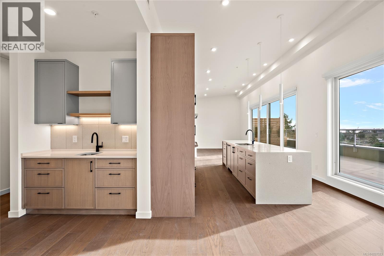 501 1102 Esquimalt Road, Esquimalt