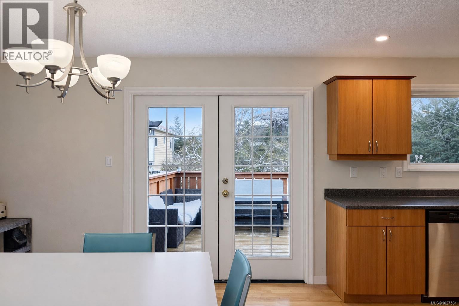  4031 Osgoode Place, Saanich