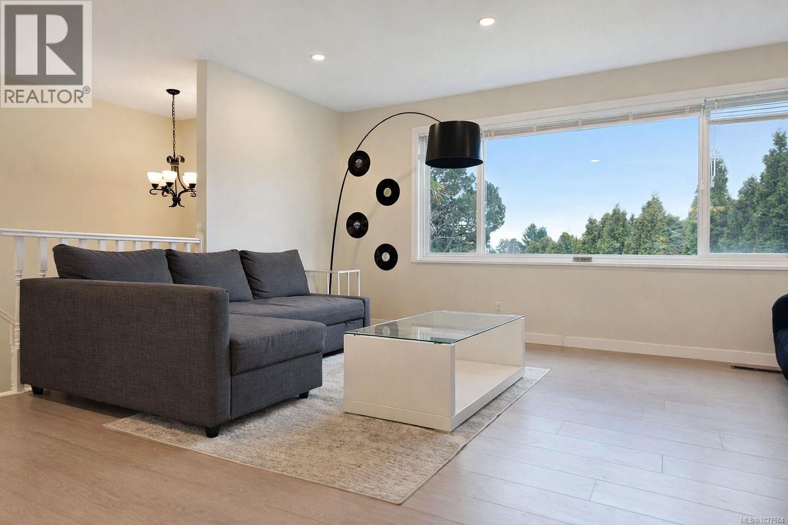 4031 Osgoode Pl - 7