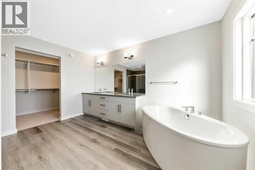 Single Family House for Sale in  Heartwood Lane SE Rangeview Calgary 