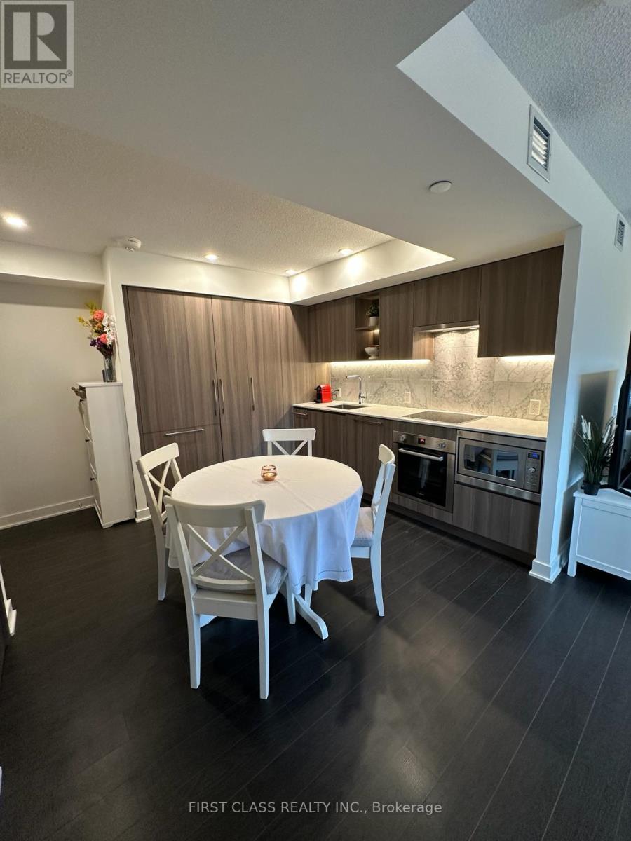 #1111 19 BATHURST STREET - 1