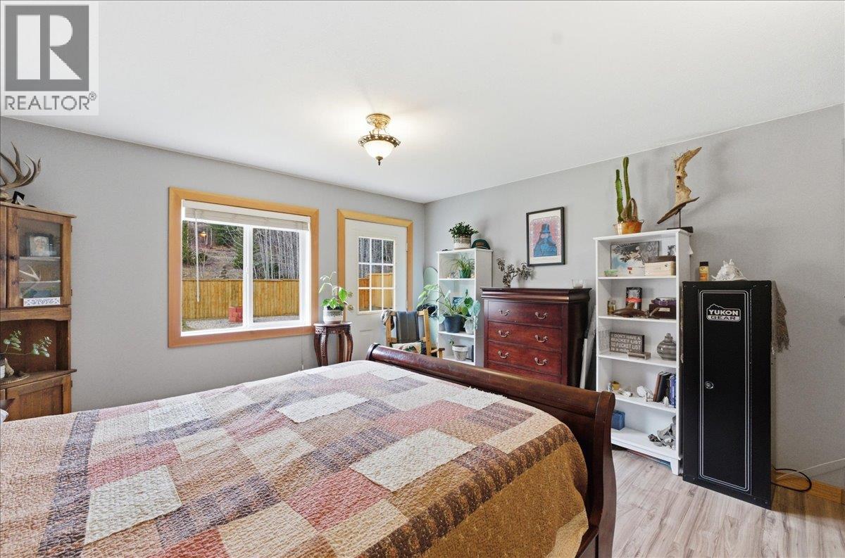 258 2ND Avenue, Trail