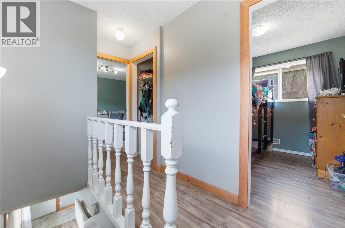 258 2ND Avenue, Trail