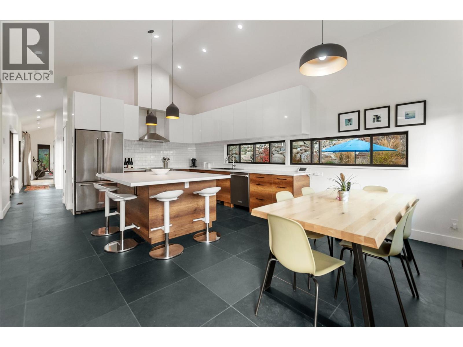 2710 WORKMAN Place, Naramata